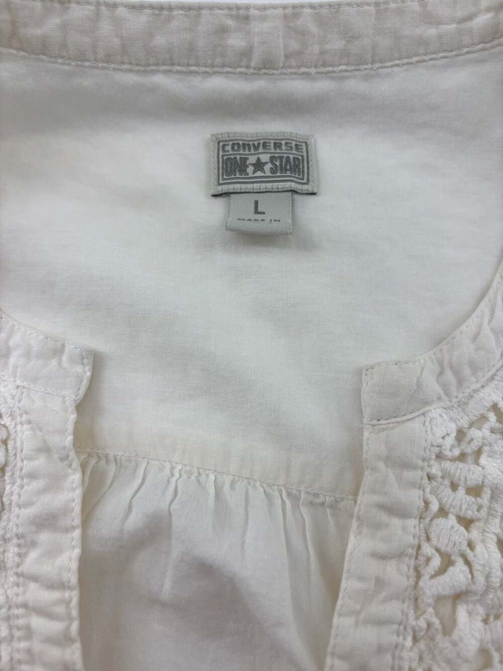 Converse white cotton peasant blouse with crochet lace detailing - Picture 9 of 10